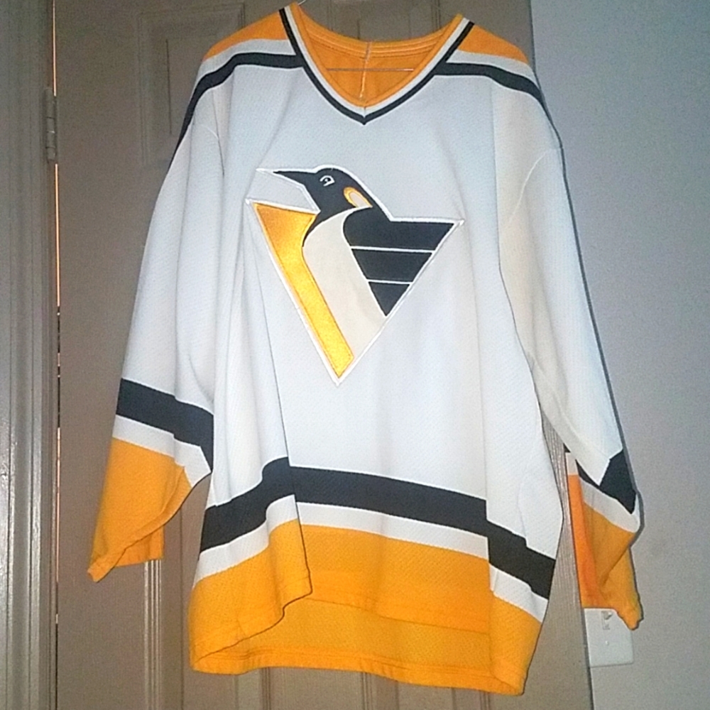 Pittsburgh Penguins Throwback Hockey Jersey
